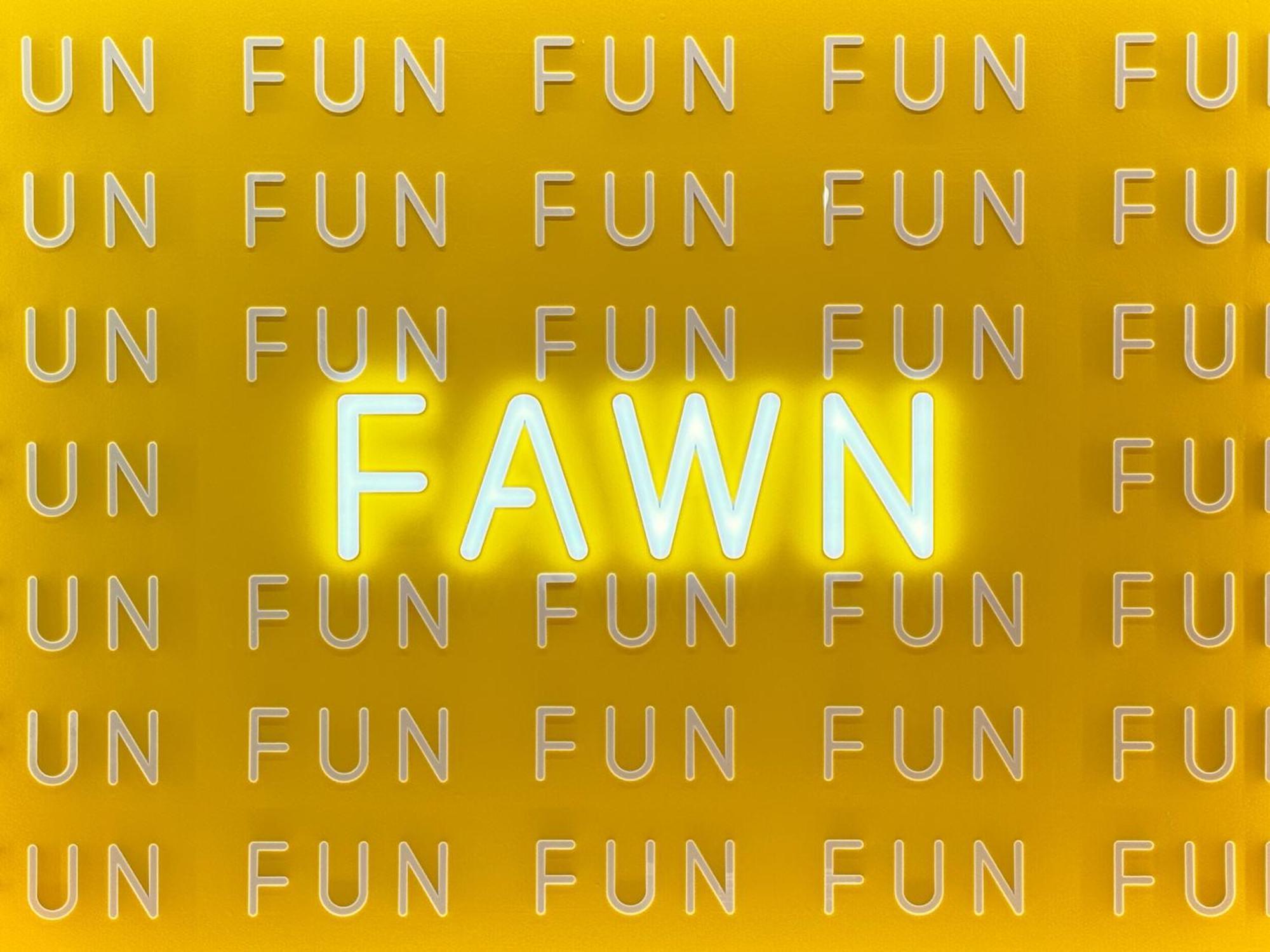 Fawn Hotel Осака Экстерьер фото